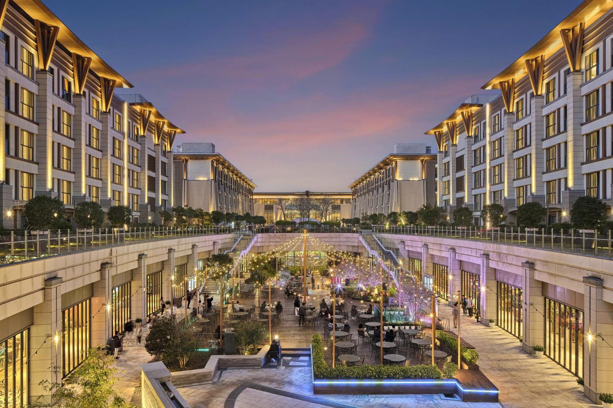 Somerset Jeju Shinhwa World Apartment *