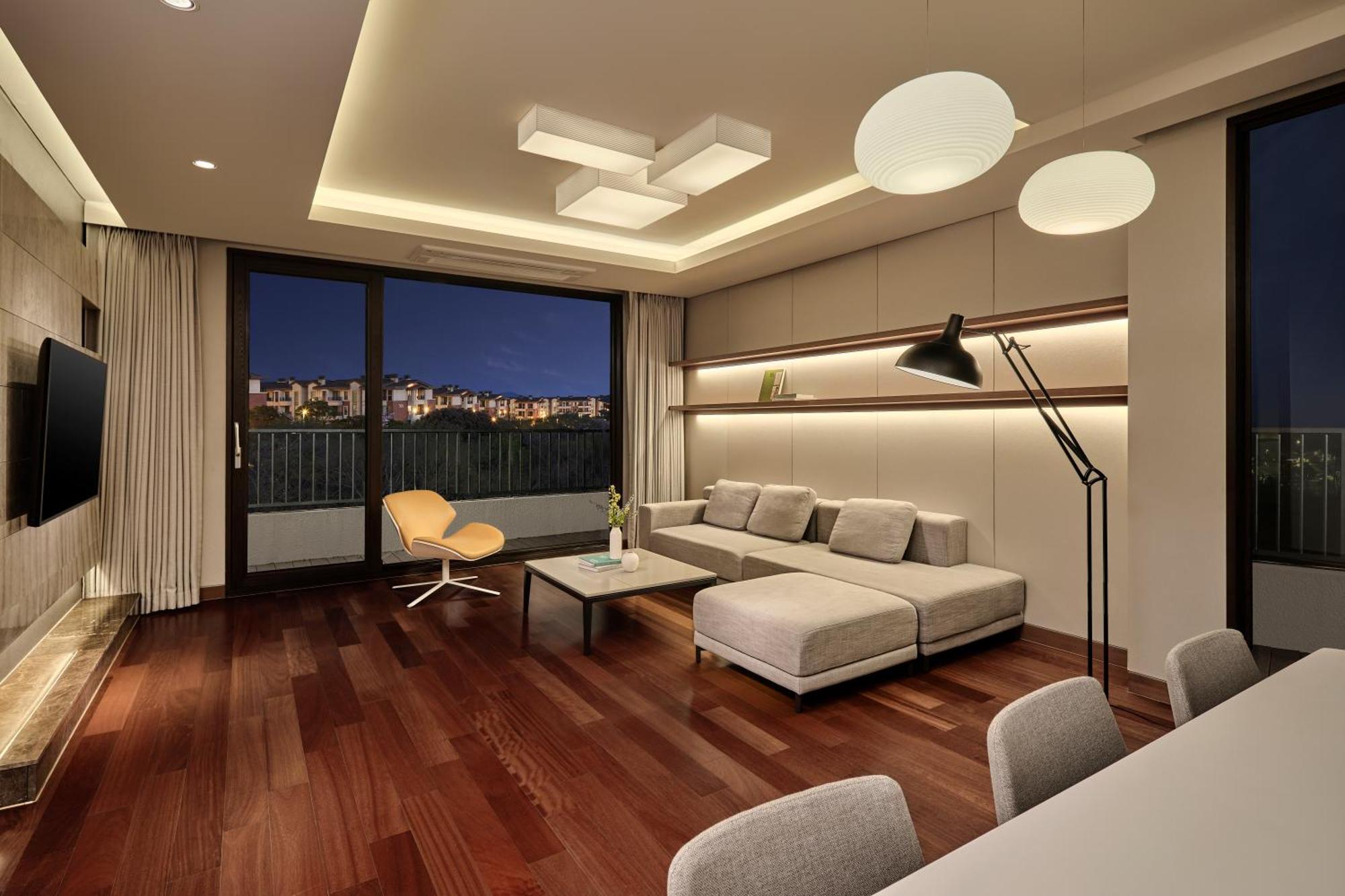 Somerset Jeju Shinhwa World Apartment