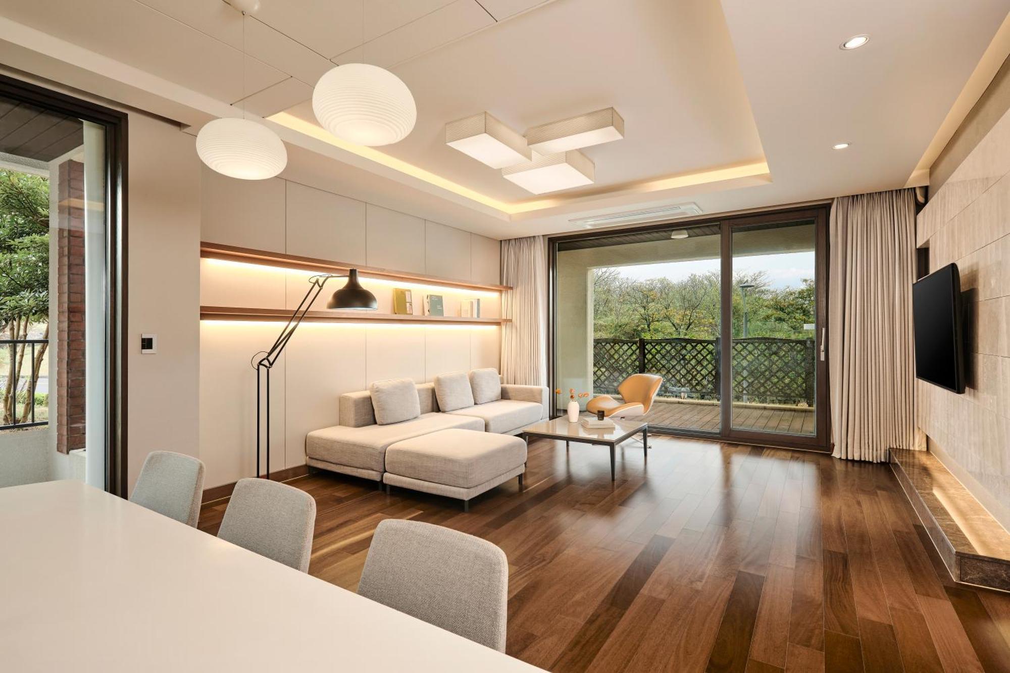 Apartment Somerset Jeju Shinhwa World